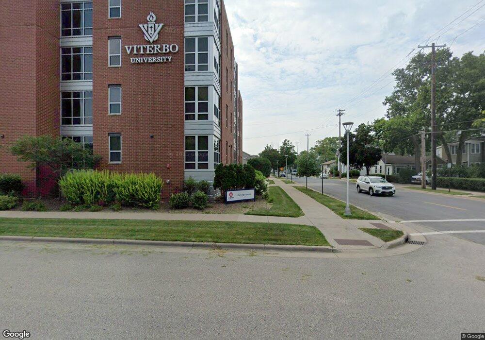 702 8th St S, La Crosse, WI 54601 - photo 1