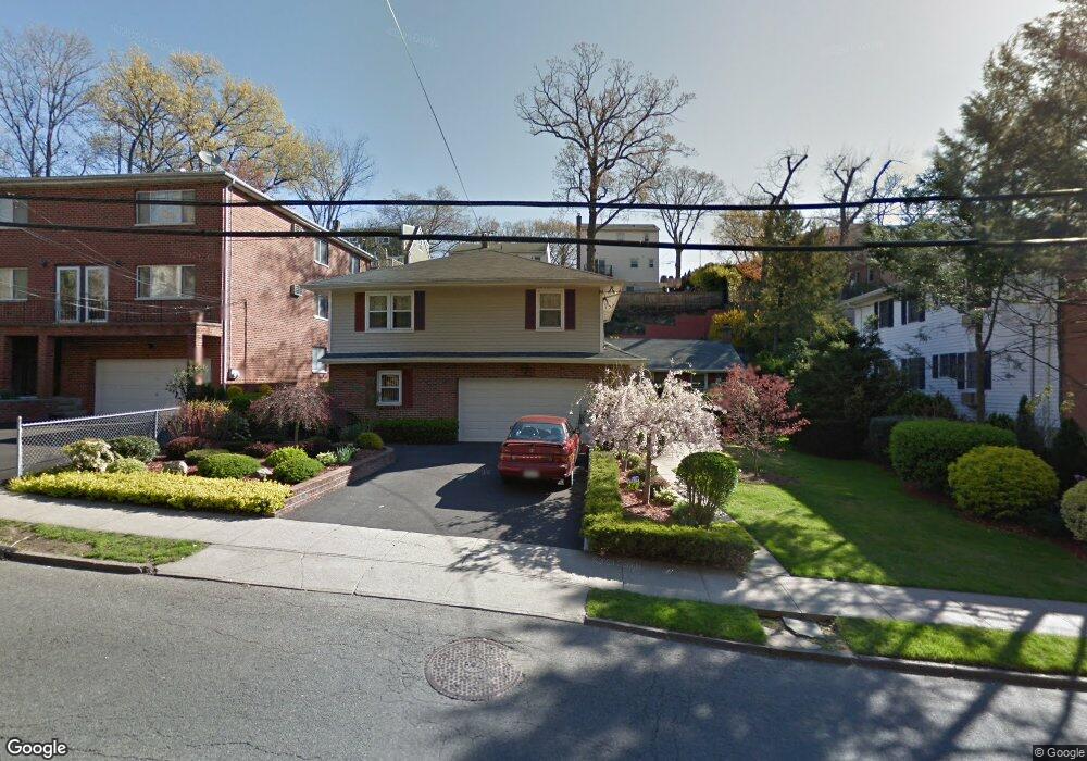 1074 Mile Square Rd, Yonkers, NY 10704 - photo 1