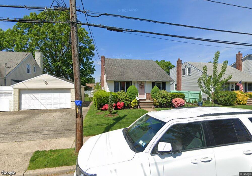 171 Poppy Ave, Franklin Square, NY 11010 - photo 1