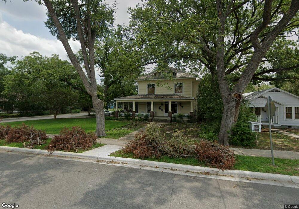 827 W San Antonio St, San Marcos, TX 78666 - photo 1