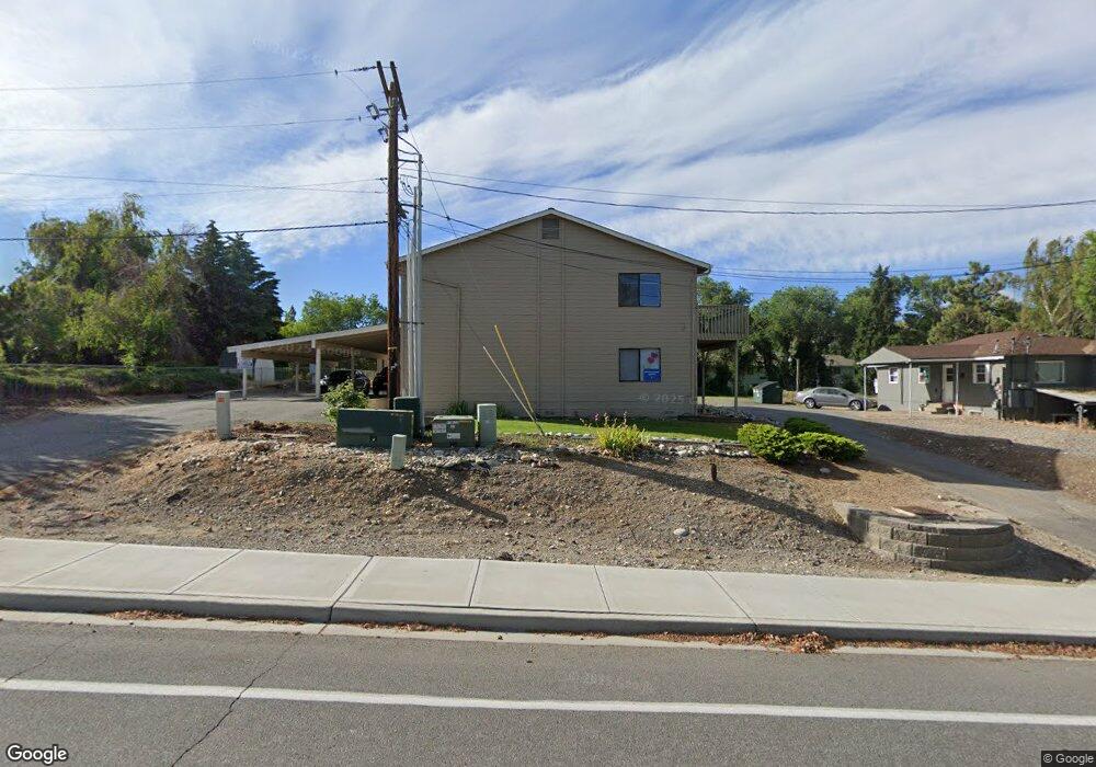 250 5th St NE, East Wenatchee, WA 98802 - photo 1