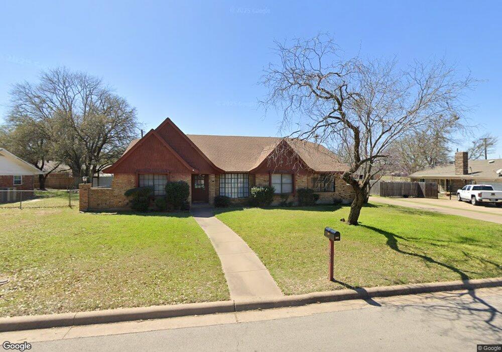 802 Berkley Dr, Cleburne, TX 76033 - photo 1