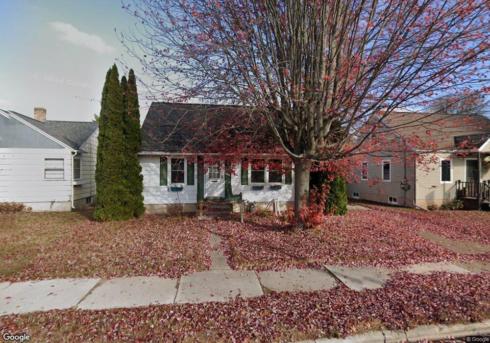 2422 16th St, Two Rivers, WI 54241 - photo 1