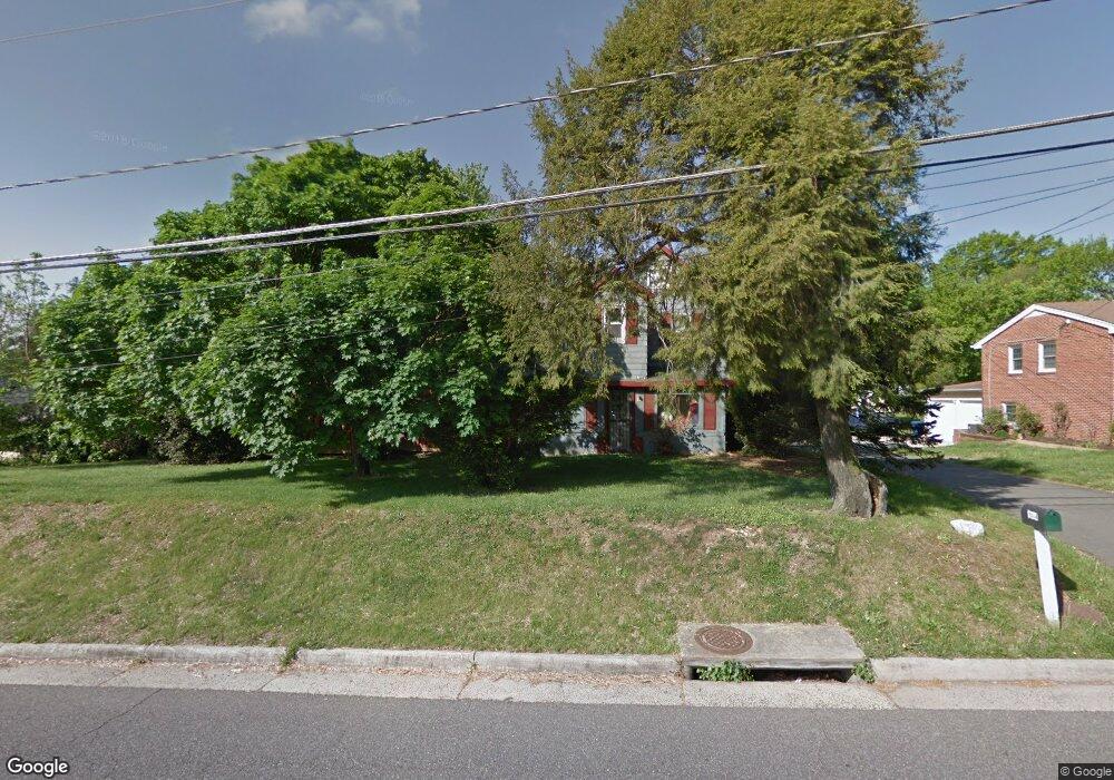 3726 Lacy Blvd, Falls Church, VA 22041 - photo 1