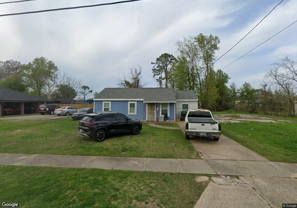 2717 Hinton Dr, Lake Charles, LA 70615 - photo 1