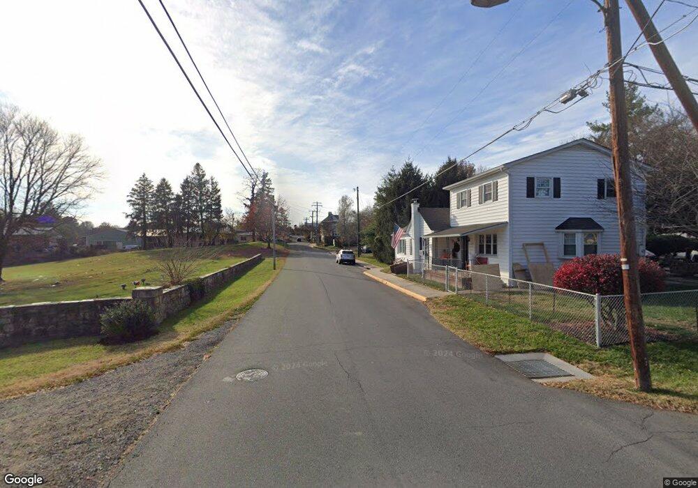 114 E Federal St, Middleburg, VA 20117 - photo 1