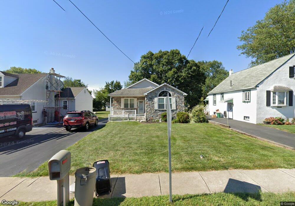 4848 Shepard St, Brookhaven, PA 19015 - photo 1