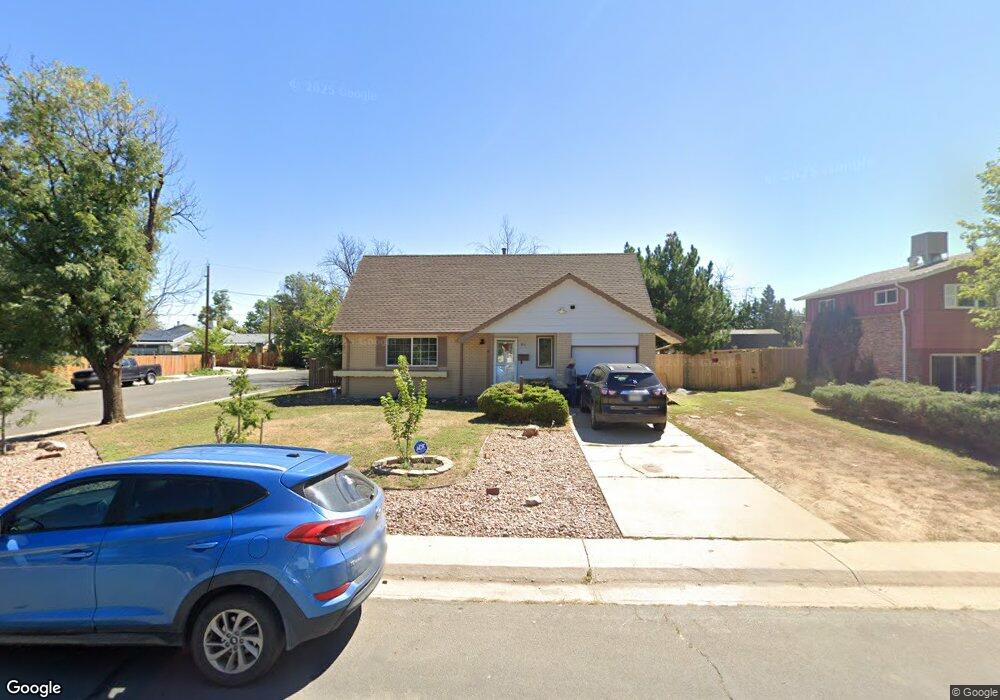 992 Fraser St, Aurora, CO 80011 - photo 1