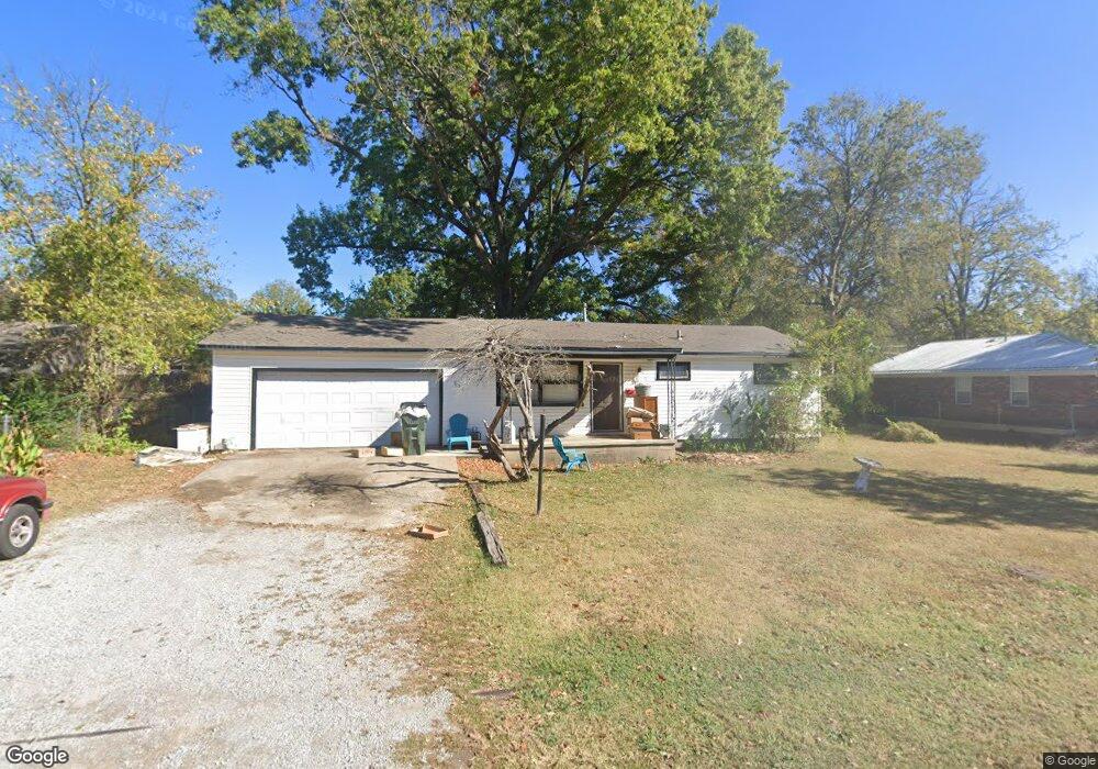 919 N Bryan St, Okmulgee, OK 74447 - photo 1