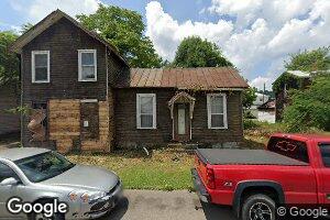 771 S 2nd Ave, Middleport, OH 45760