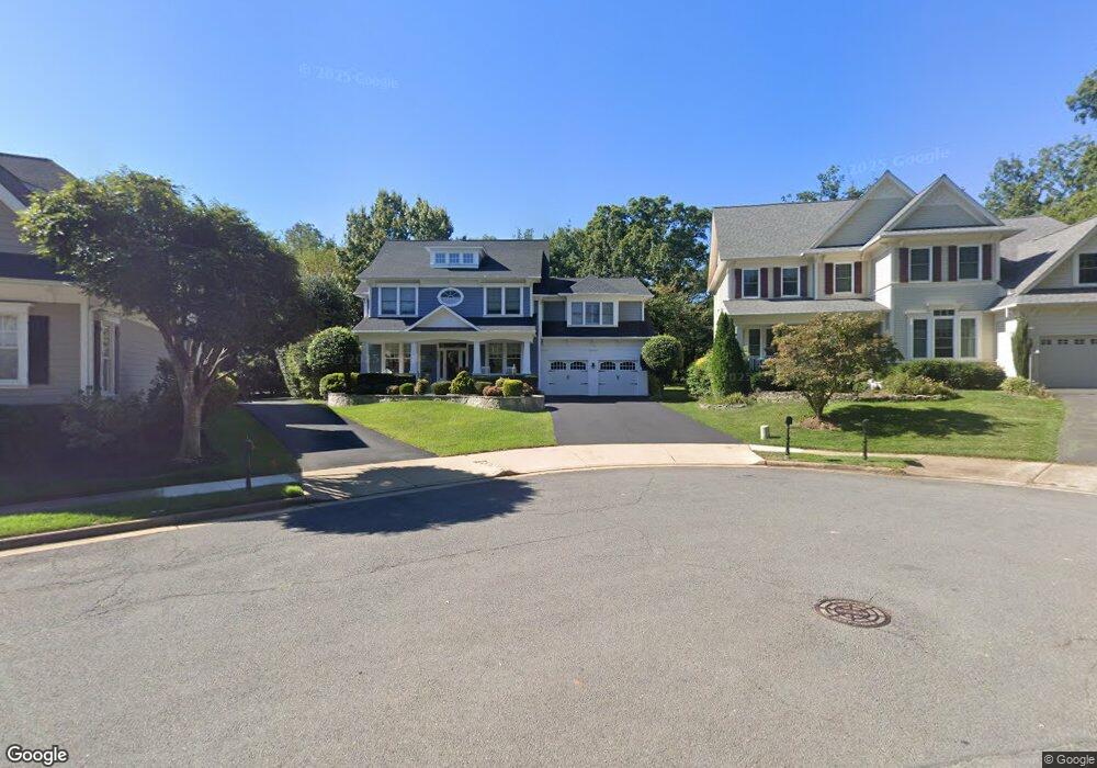 7321 Gordons Rd, Falls Church, VA 22043 - photo 1