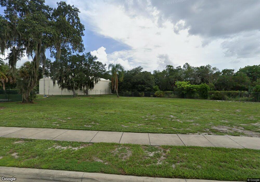 511 Lake Dora Dr, Tavares, FL 32778 - photo 1