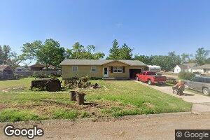 301 E 8th St, Halstead, KS 67056