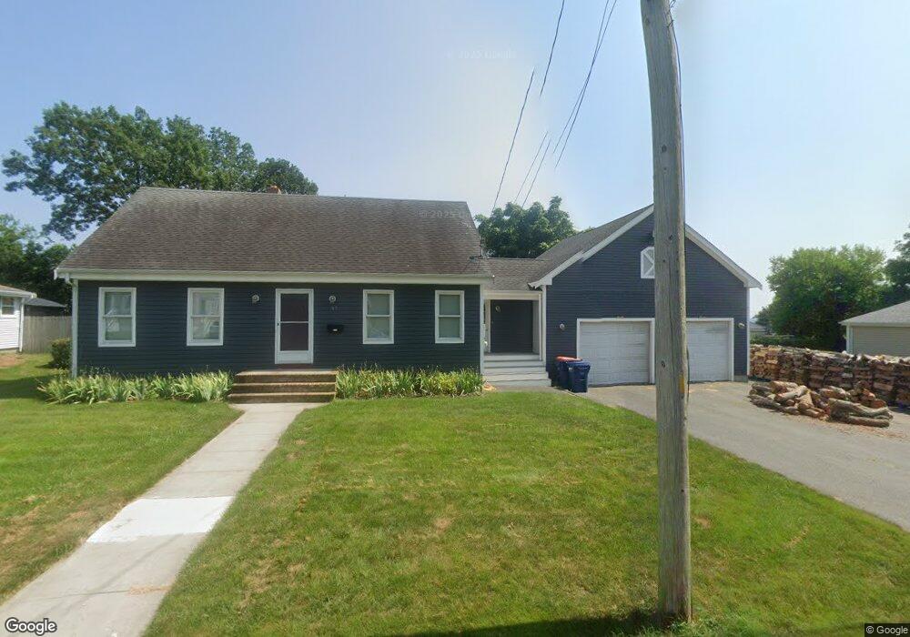 37 Hacker St, Fairhaven, MA 02719 - photo 1