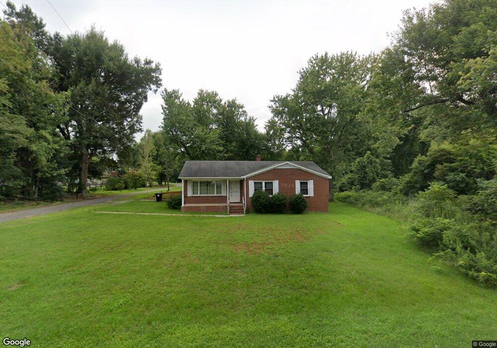 1421 Virginia Ave, Victoria, VA 23974 - photo 1