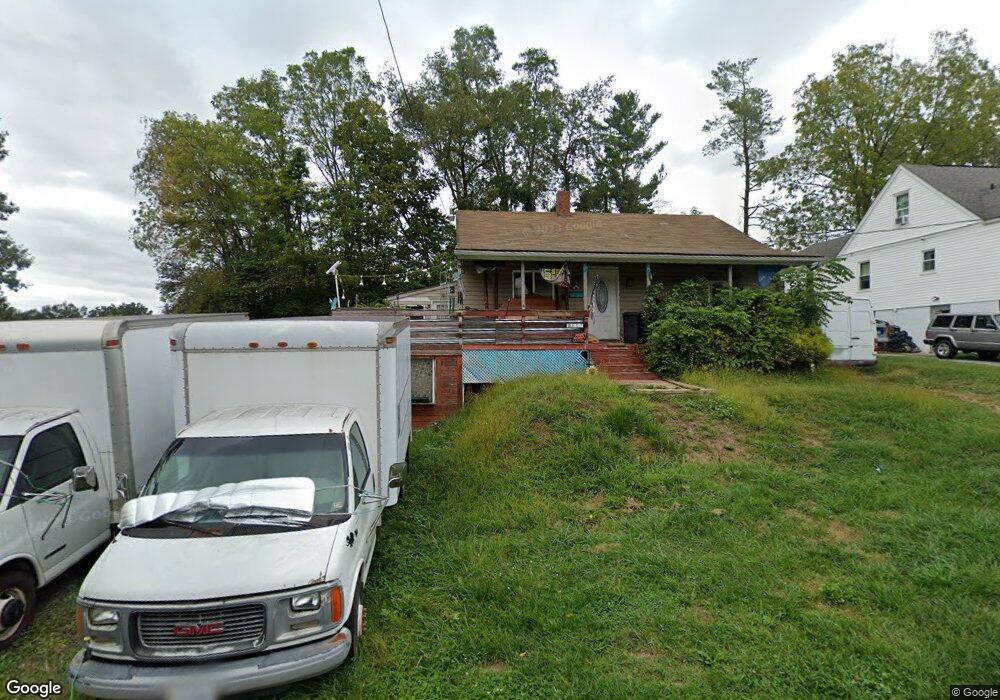 617 S Linden Ave, Waynesboro, VA 22980 - photo 1