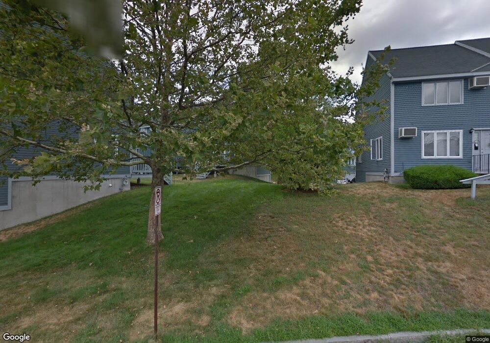 240 Valley West Way unit 11, Manchester, NH 03102 - photo 1