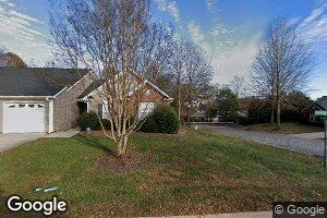 2989 Parkhurst Dr, Winston Salem, NC 27103