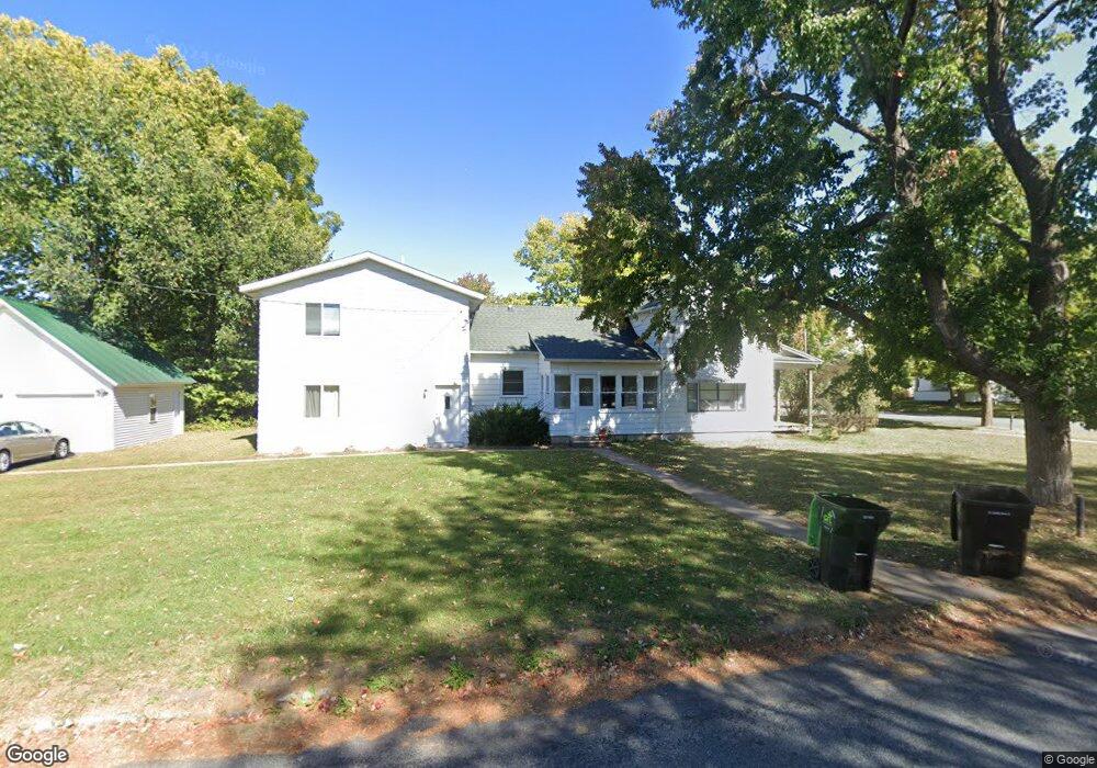 921 8th St E, Menomonie, WI 54751 - photo 1