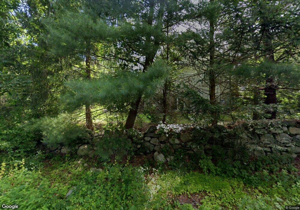 547 Webbs Hill Rd, Stamford, CT 06903 - photo 1