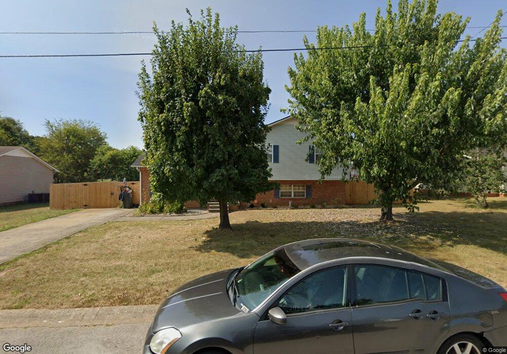 1010 Cooper Dr, Oak Grove, KY 42262 - photo 1