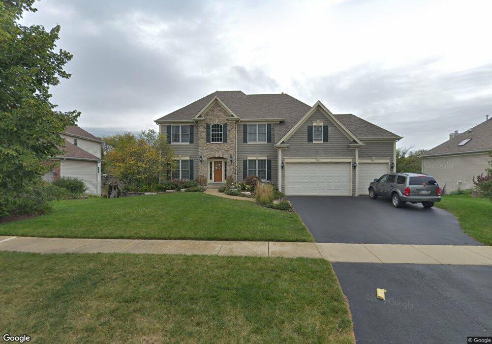 249 Johnson Woods Dr, Batavia, IL 60510 - photo 1