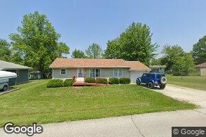 915 W Goggin St, Macon, MO 63552