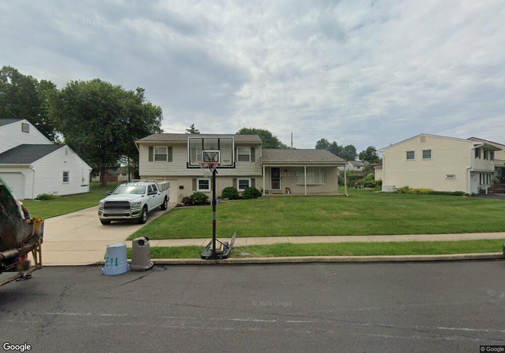 113 Louise Dr, Morrisville, PA 19067 - photo 1