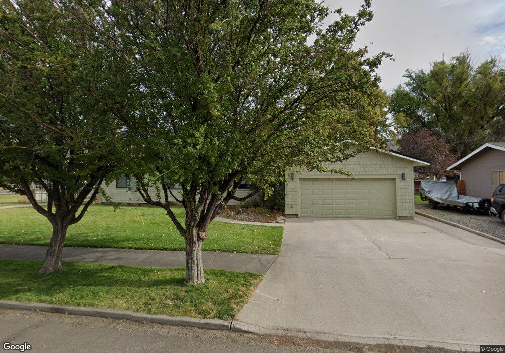 435 Mountain View, Lakeview, OR 97630 - photo 1