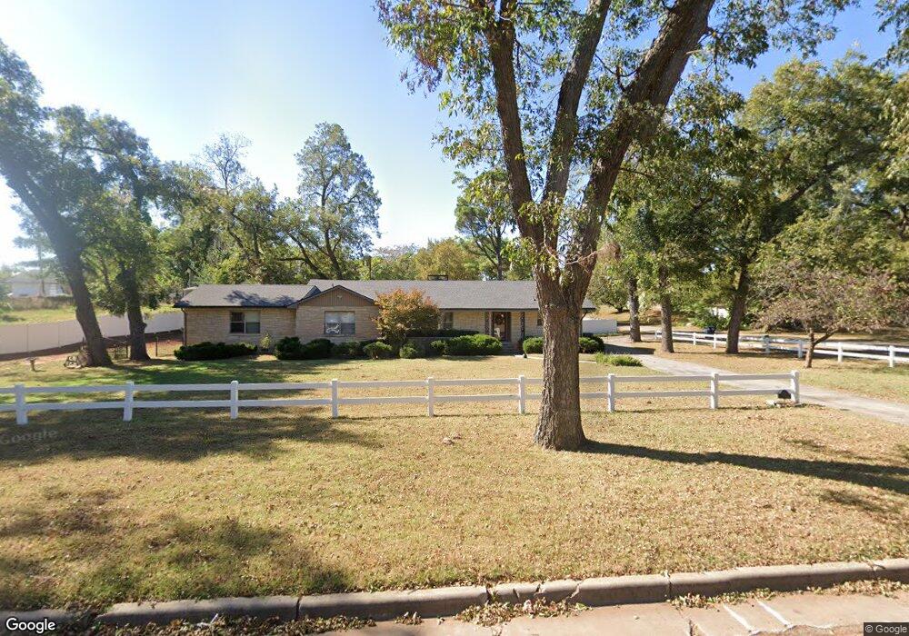 930 N Market Ave, Shawnee, OK 74801 - photo 1