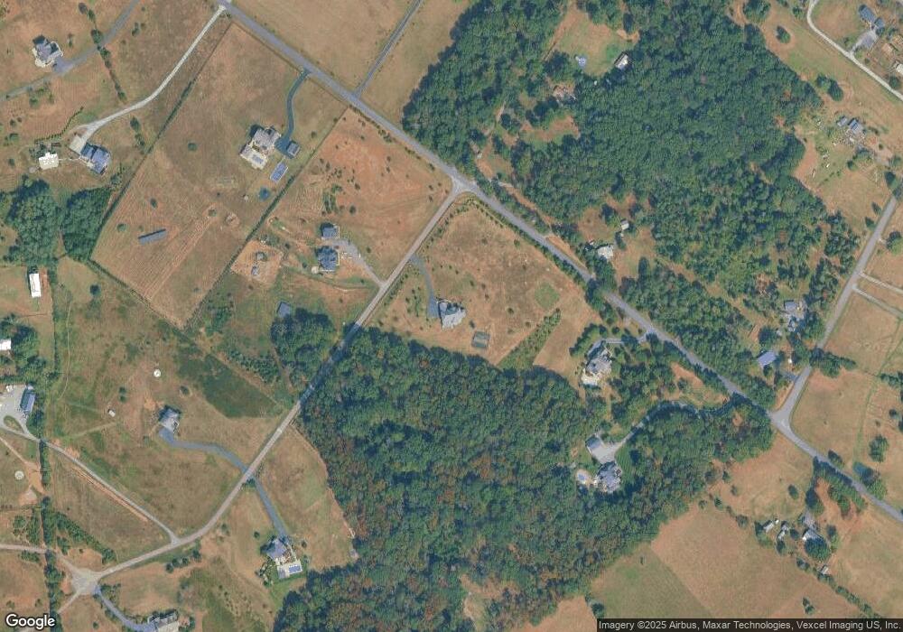 12401 Bristow Ridge Ln, Nokesville, VA 20181 - photo 1