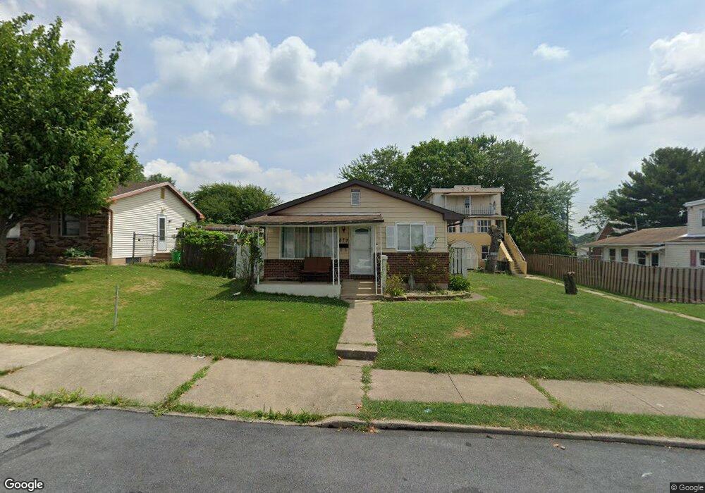 879 N Jerome St, Allentown, PA 18109 - photo 1