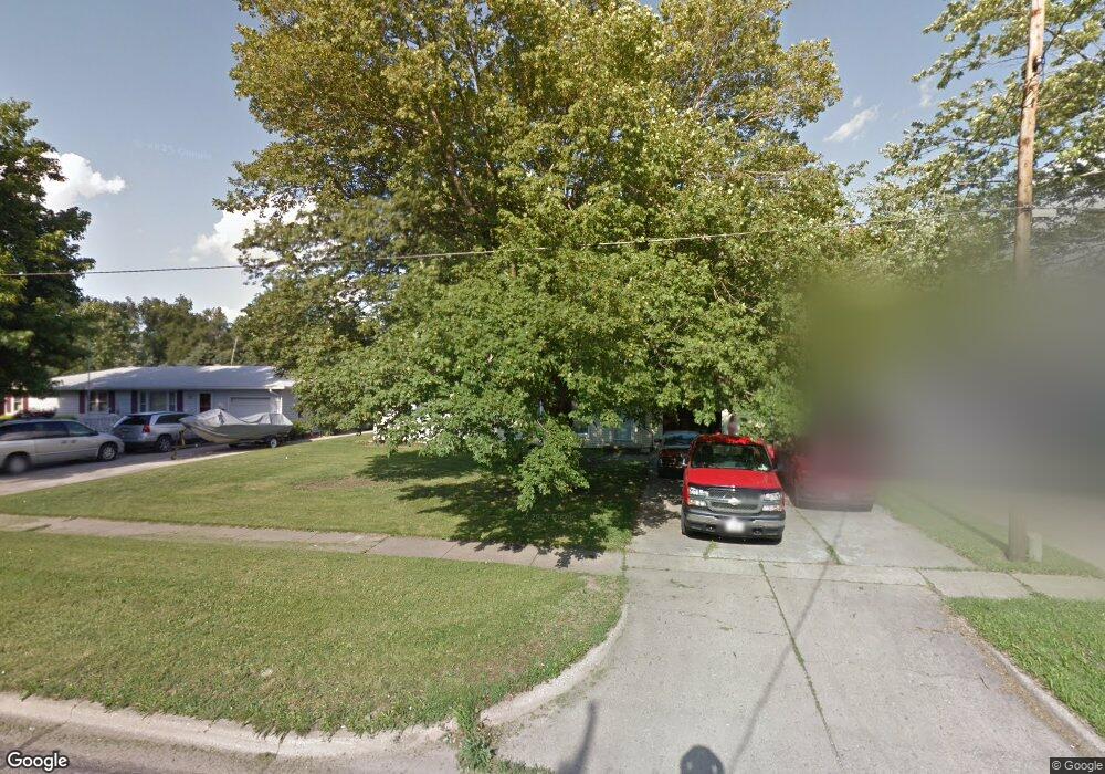 1508 S 9th St, Mattoon, IL 61938 - photo 1