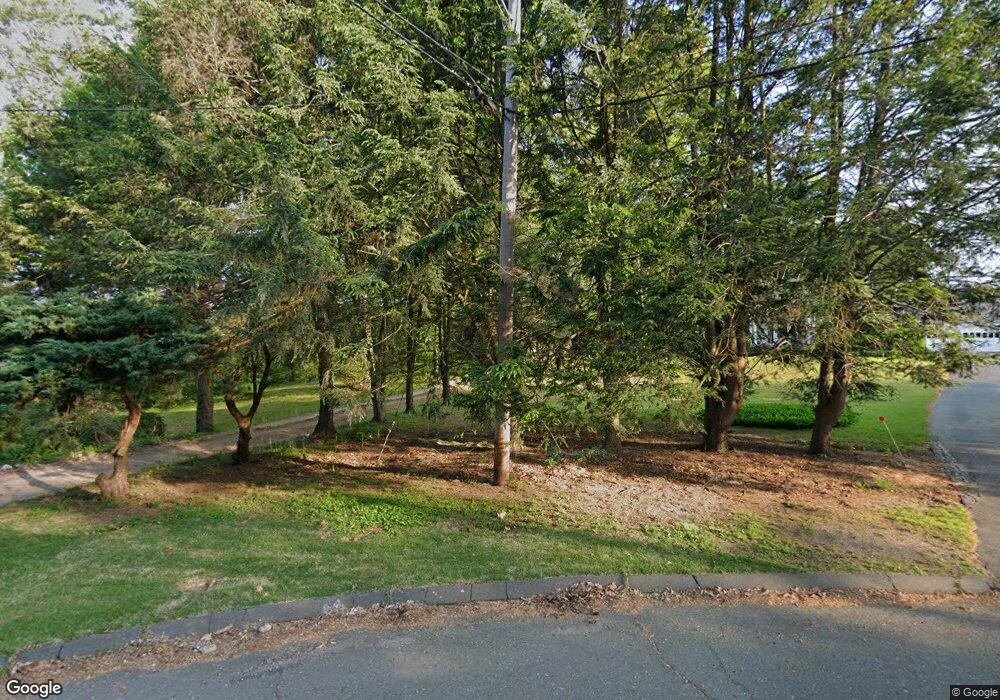 11 Franklin St, Trumbull, CT 06611 - photo 1