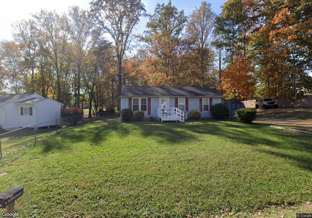 11015 Huntington Woods Cir, Fredericksburg, VA 22407 - photo 1