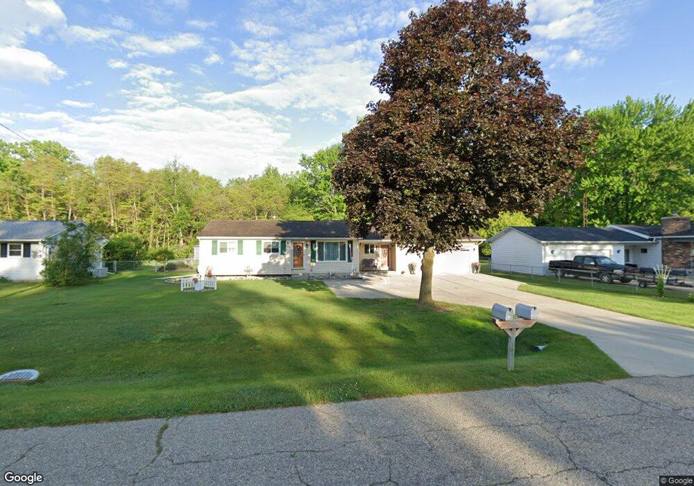 11151 Langdon Dr, Clio, MI 48420 - photo 1