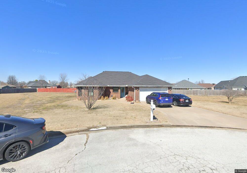 911 Katlin Cir, Carl Junction, MO 64834 - photo 1