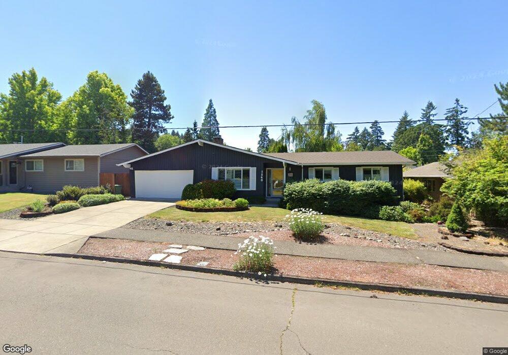 1240 Hallinan St, Lake Oswego, OR 97034 - photo 1