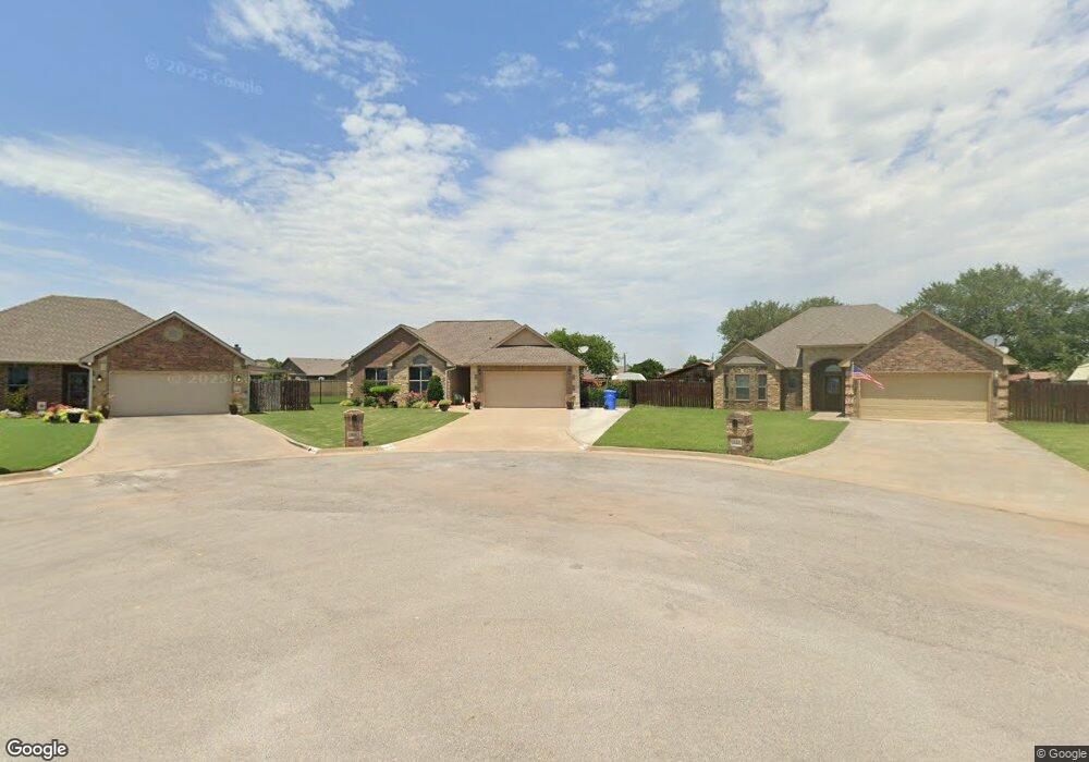 608 N Mountain Meadow Dr, Cache, OK 73527 - photo 1