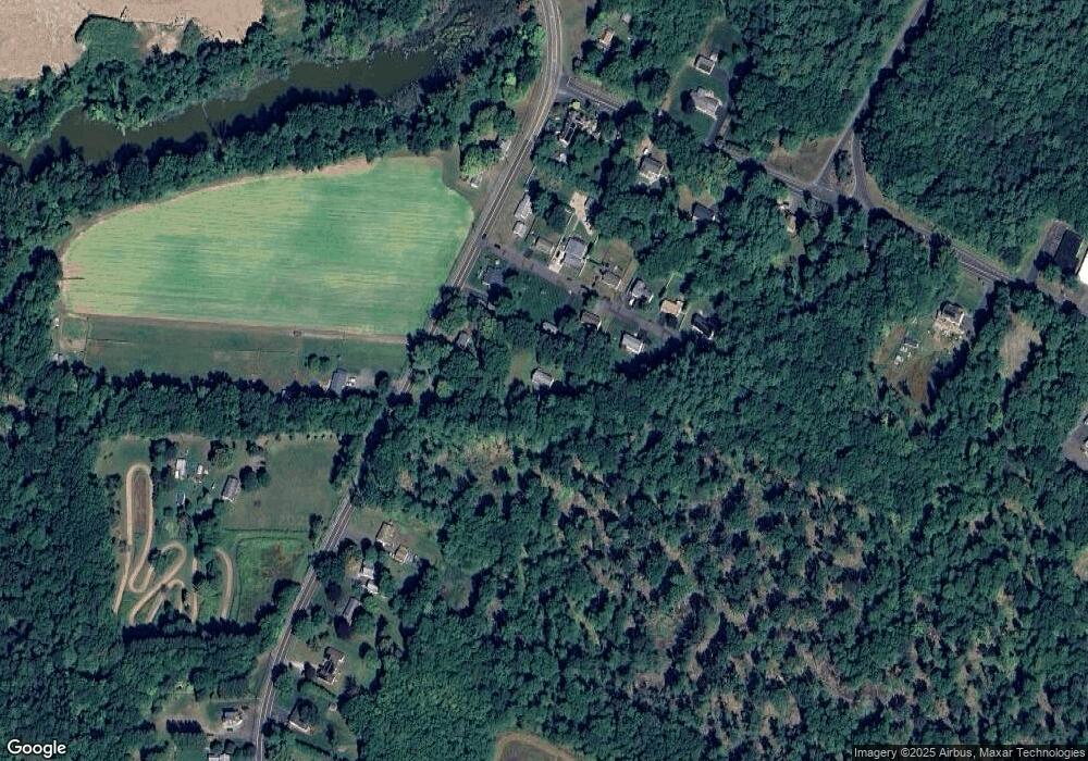 8 Cozy St, Enfield, CT 06082 - photo 1