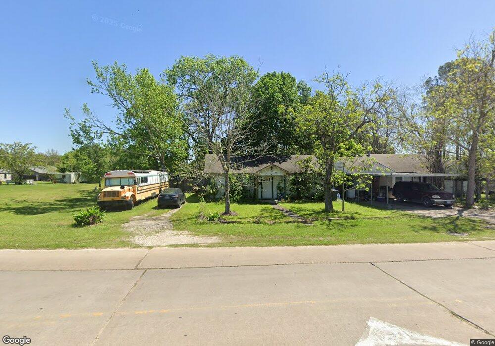 1701 Nichols Ave, Bay City, TX 77414 - photo 1