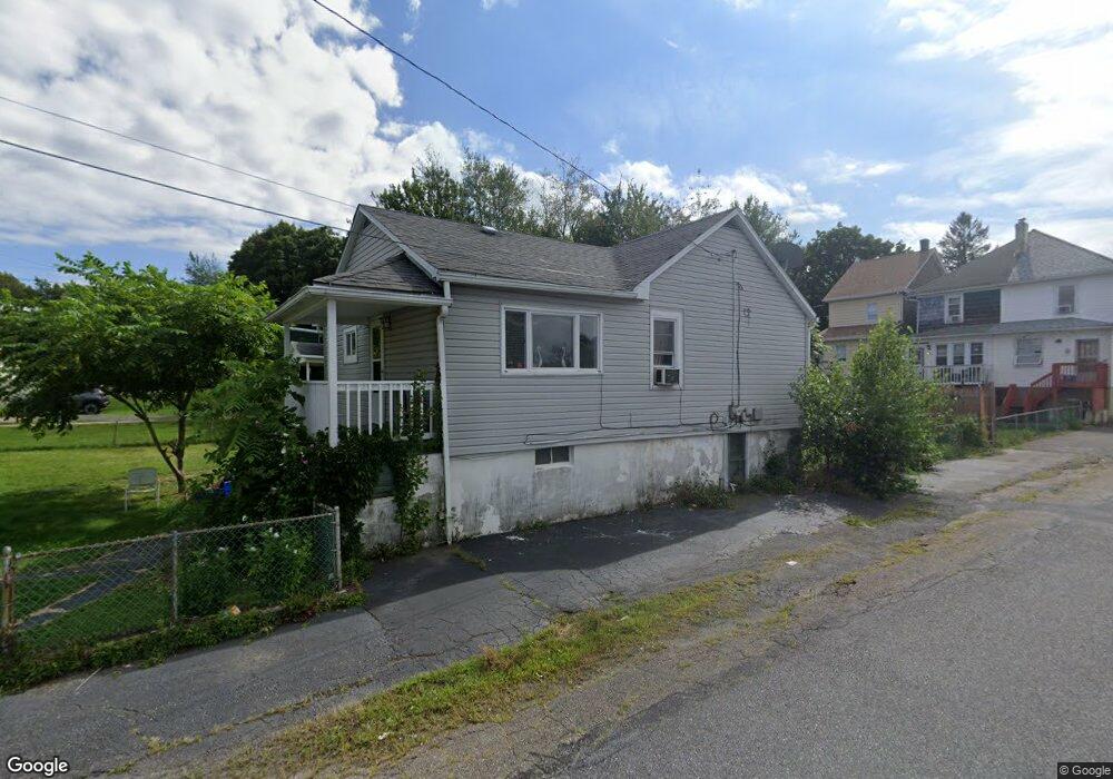 679 Lincoln St, Hazleton, PA 18201 - photo 1