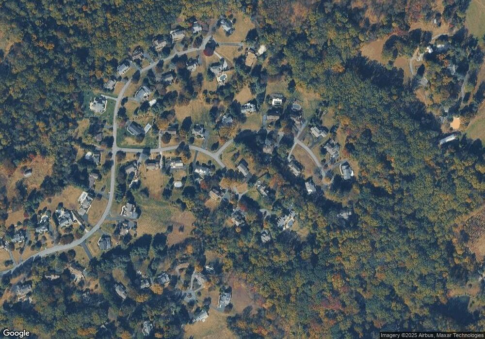 10 Wineberry Dr, Hockessin, DE 19707 - photo 1