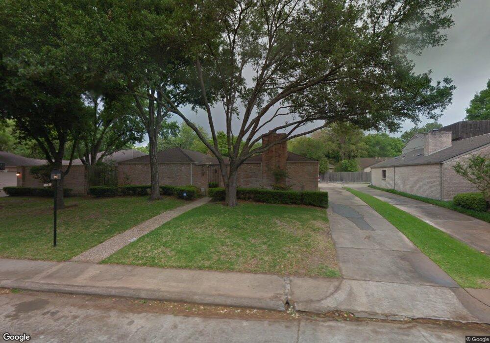 10330 Lynbrook Hollow St, Houston, TX 77042 - photo 1