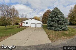 504 S 1st St, Doon, IA 51235
