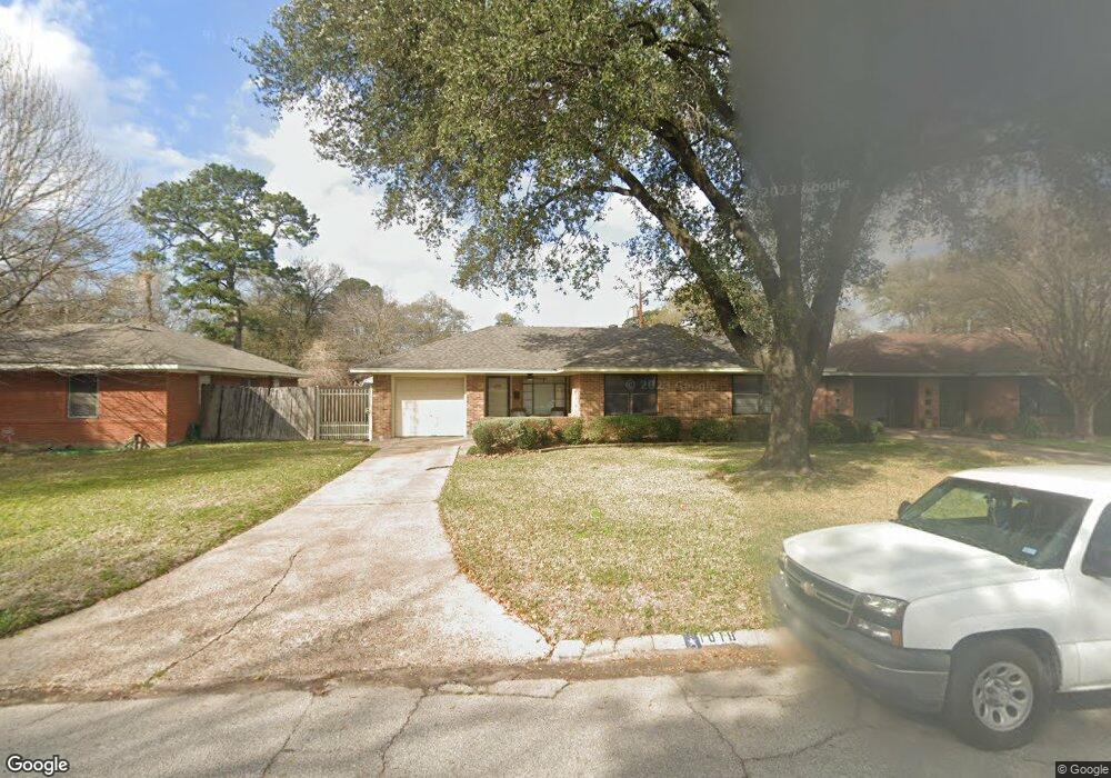 1018 W 30th St, Houston, TX 77018 - photo 1