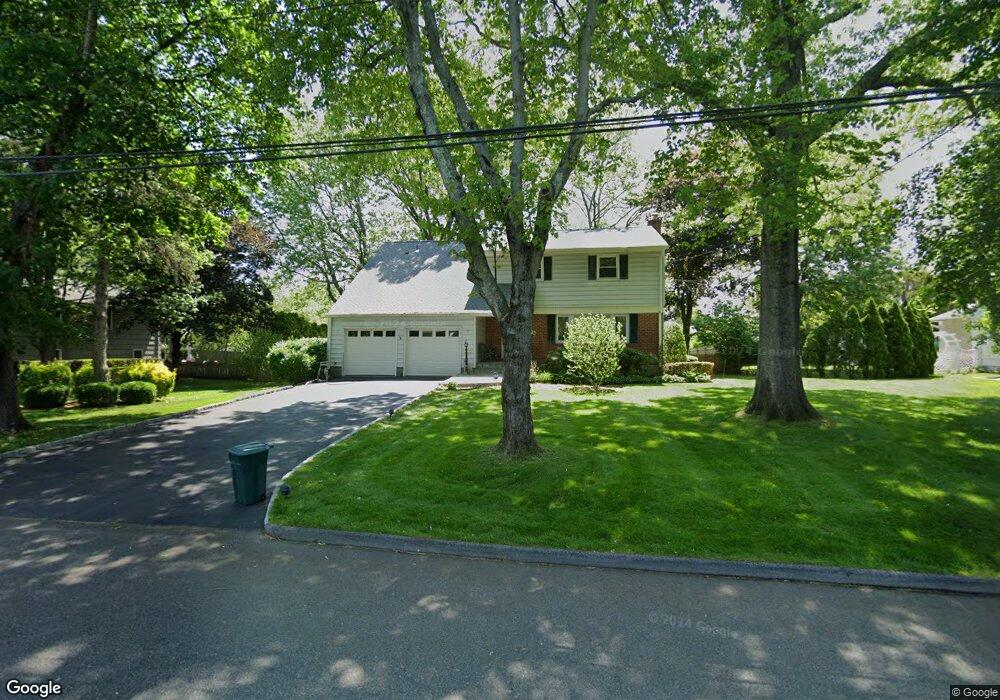 11 Holly Ln, Rye Brook, NY 10573 - photo 1