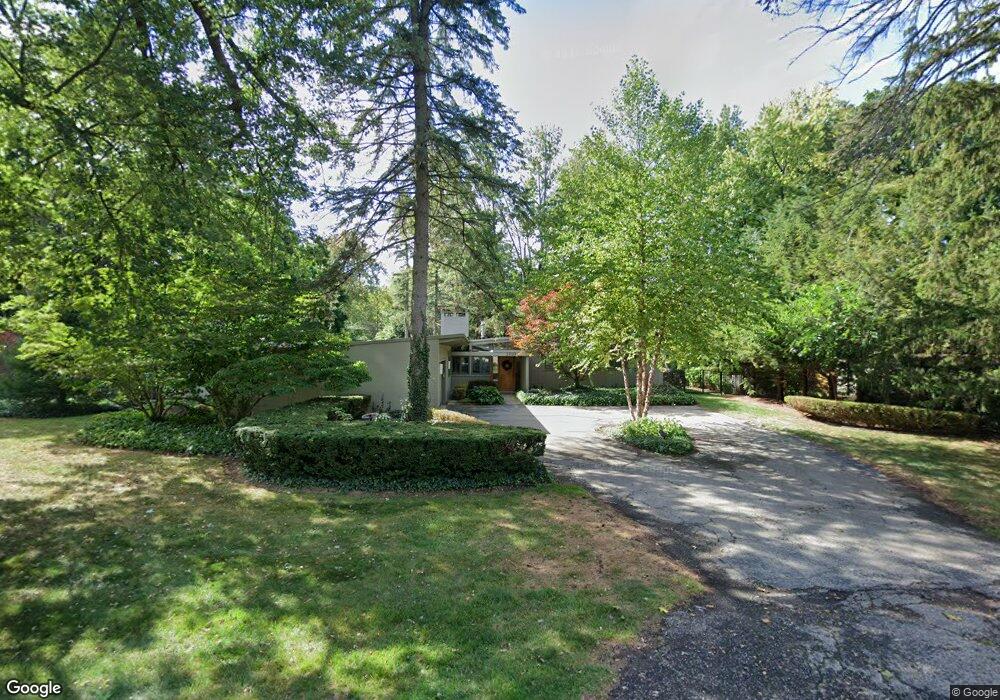 5650 Crabtree Rd, Bloomfield Hills, MI 48301 - photo 1