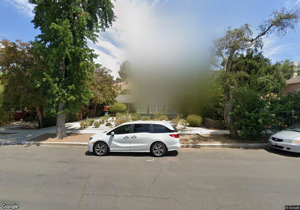 5210 Alhama Dr, Woodland Hills, CA 91364 - photo 1