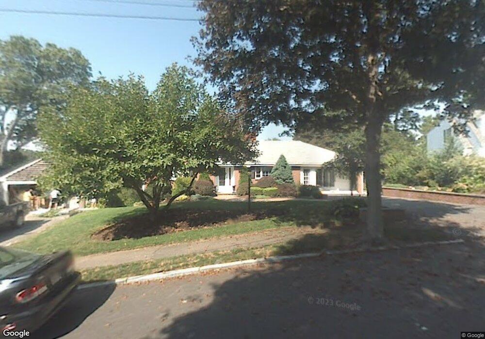 55 Outlook Rd, Wakefield, MA 01880 - photo 1